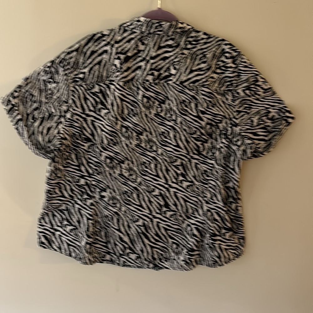 Jones New York Sport Woman Zebra Print Button Down Shirt Short Sleeves Size 3X - Picture 6 of 8